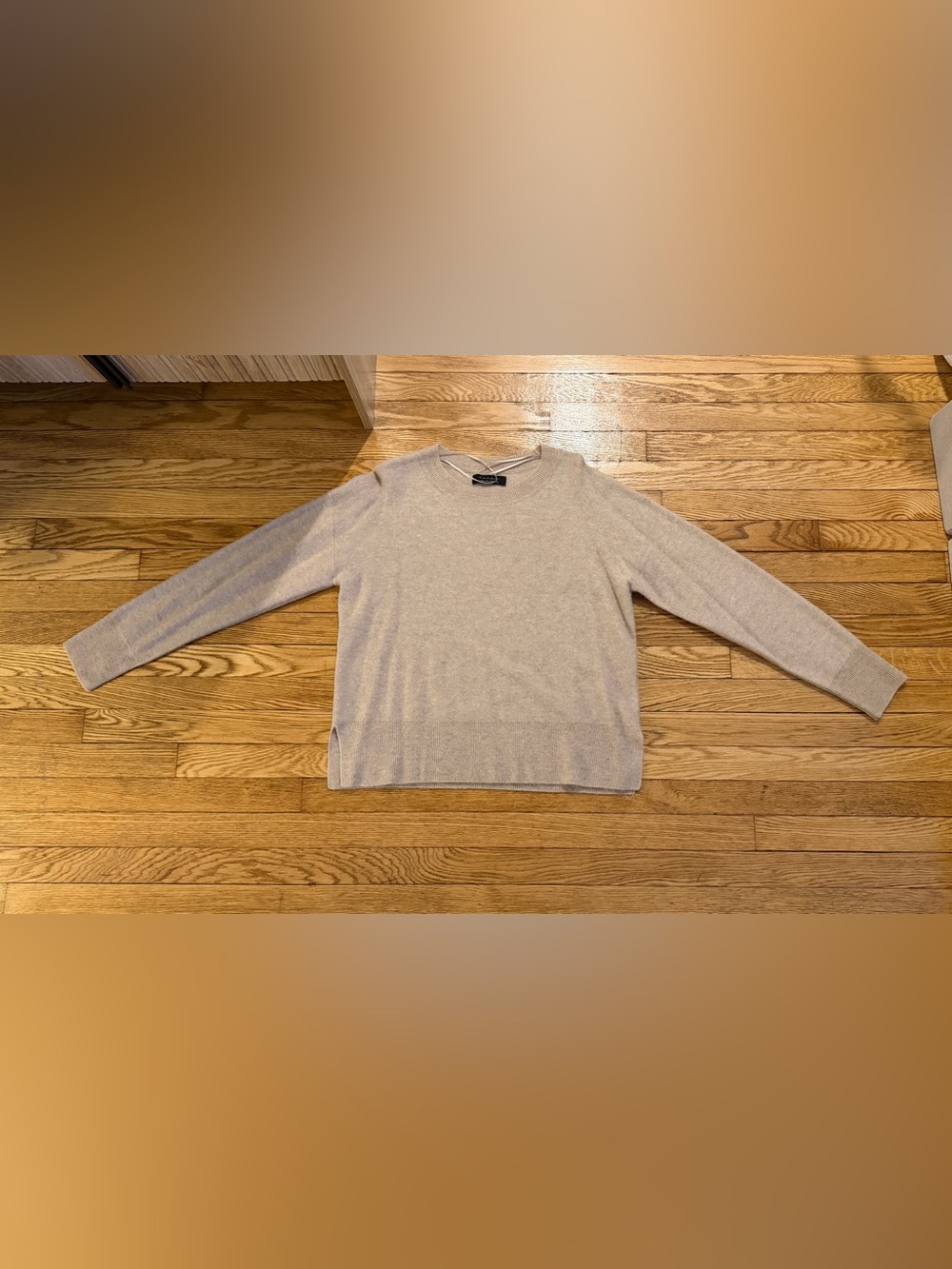 Tahari 100% Cashmere Crew Neck Sweater Beige
